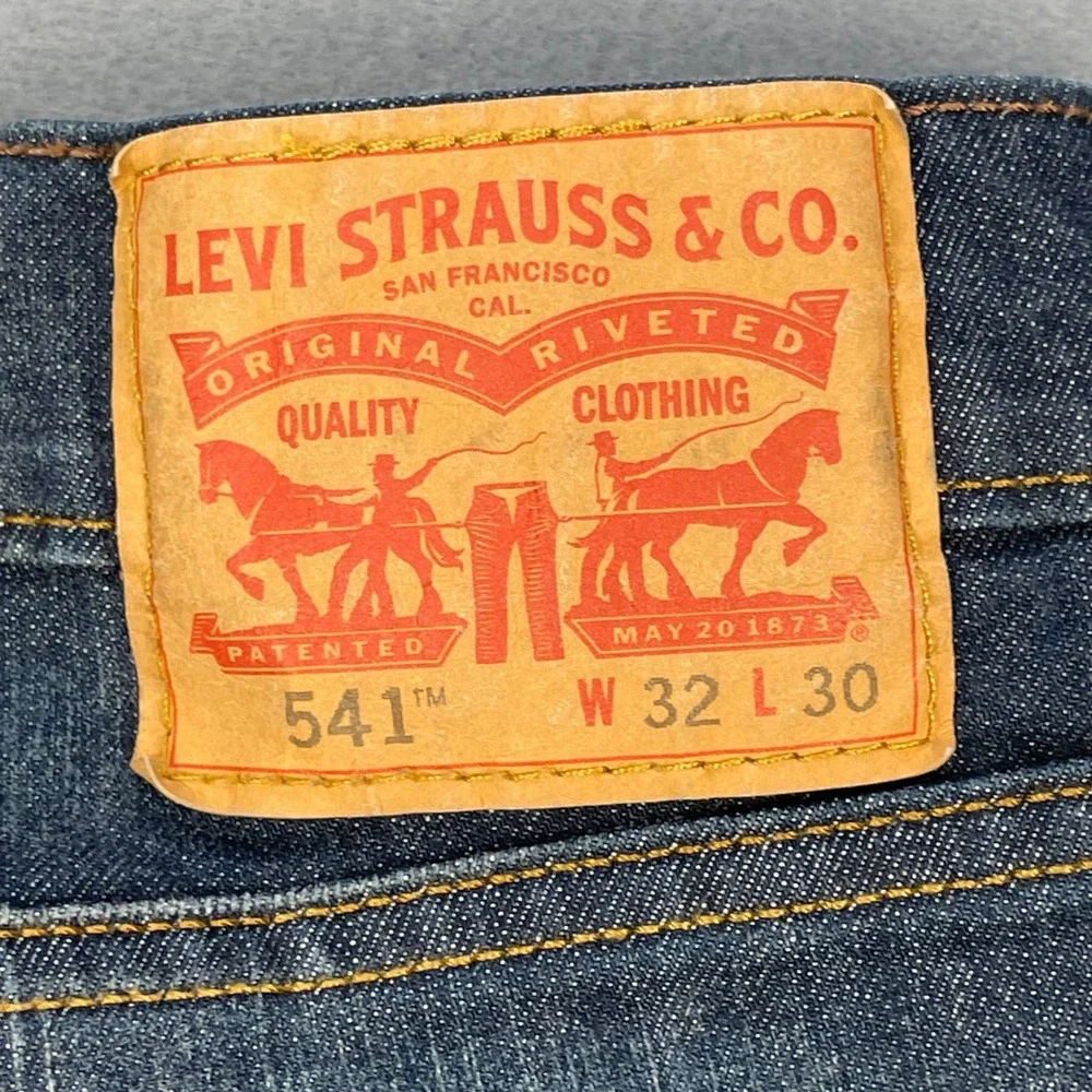 Levi's Blue 541 Athletic Taper Stretch Denim Jeans Mens 32x30